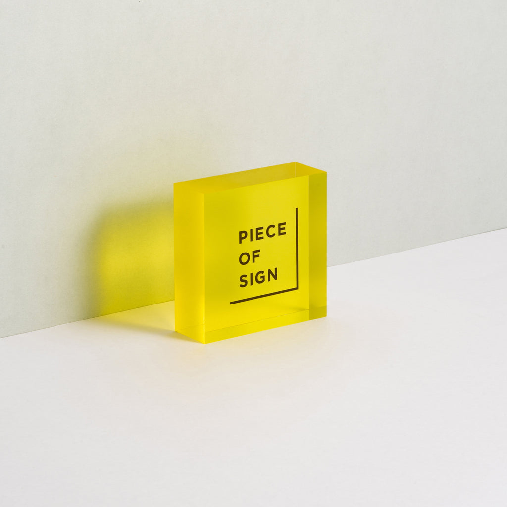 COUNTER / TABLE TOP SIGN – Acrylic Color Printing