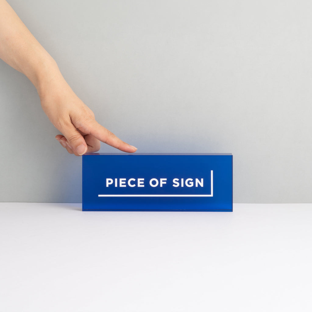 COUNTER / TABLE TOP SIGN – Acrylic Color Printing