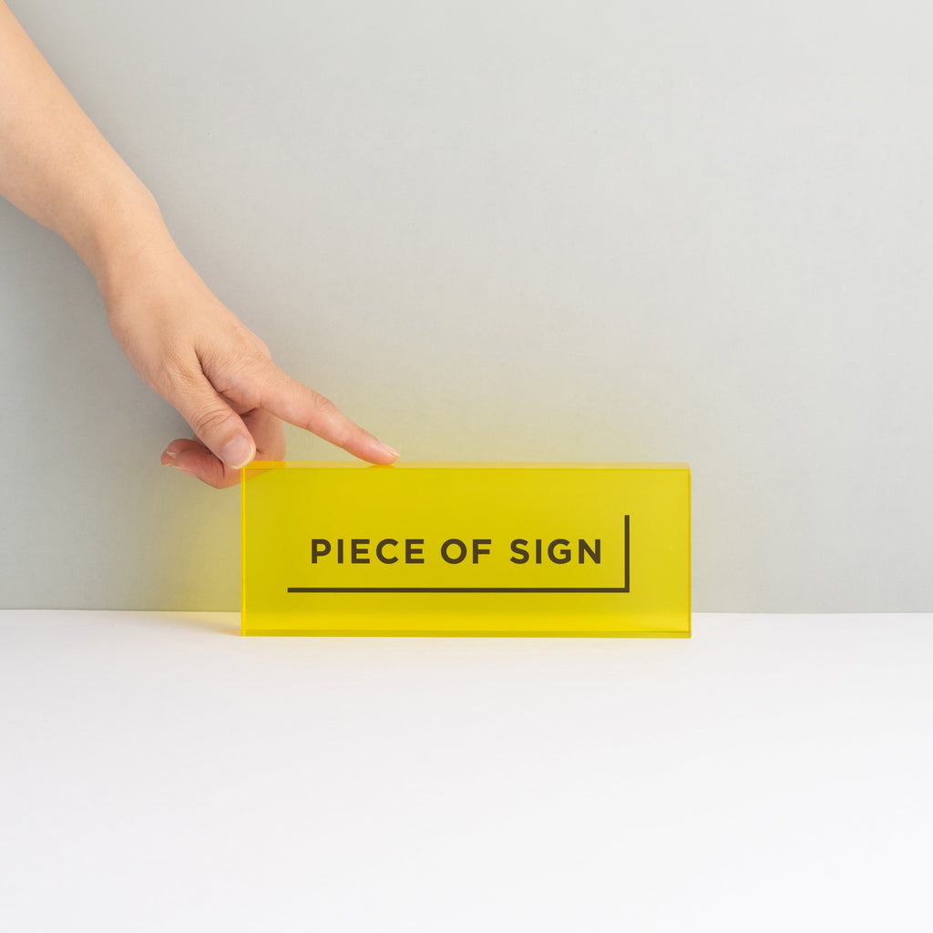 COUNTER / TABLE TOP SIGN – Acrylic Color Printing