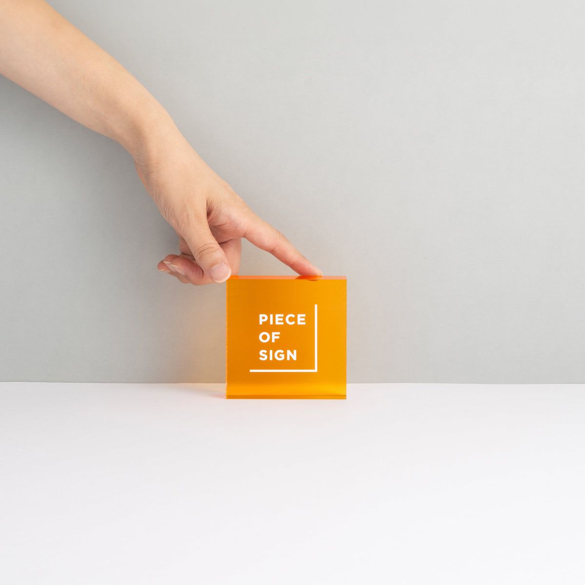COUNTER / TABLE TOP SIGN – Acrylic Color Printing
