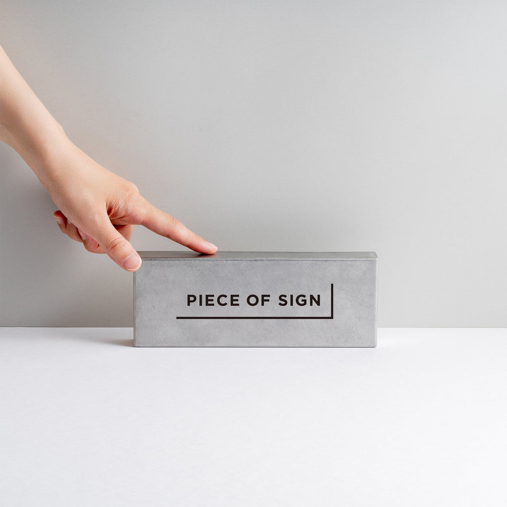 COUNTER / TABLETOP SIGN