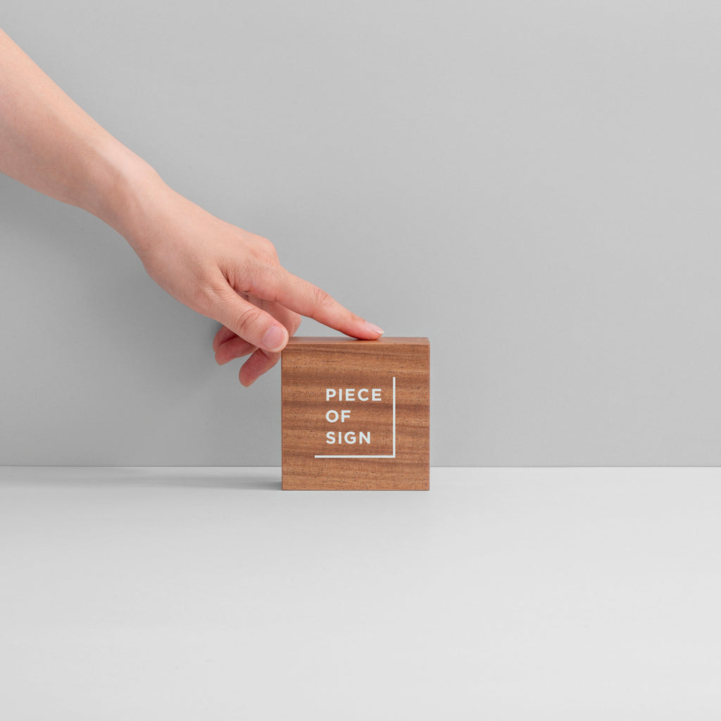 COUNTER / TABLETOP SIGN