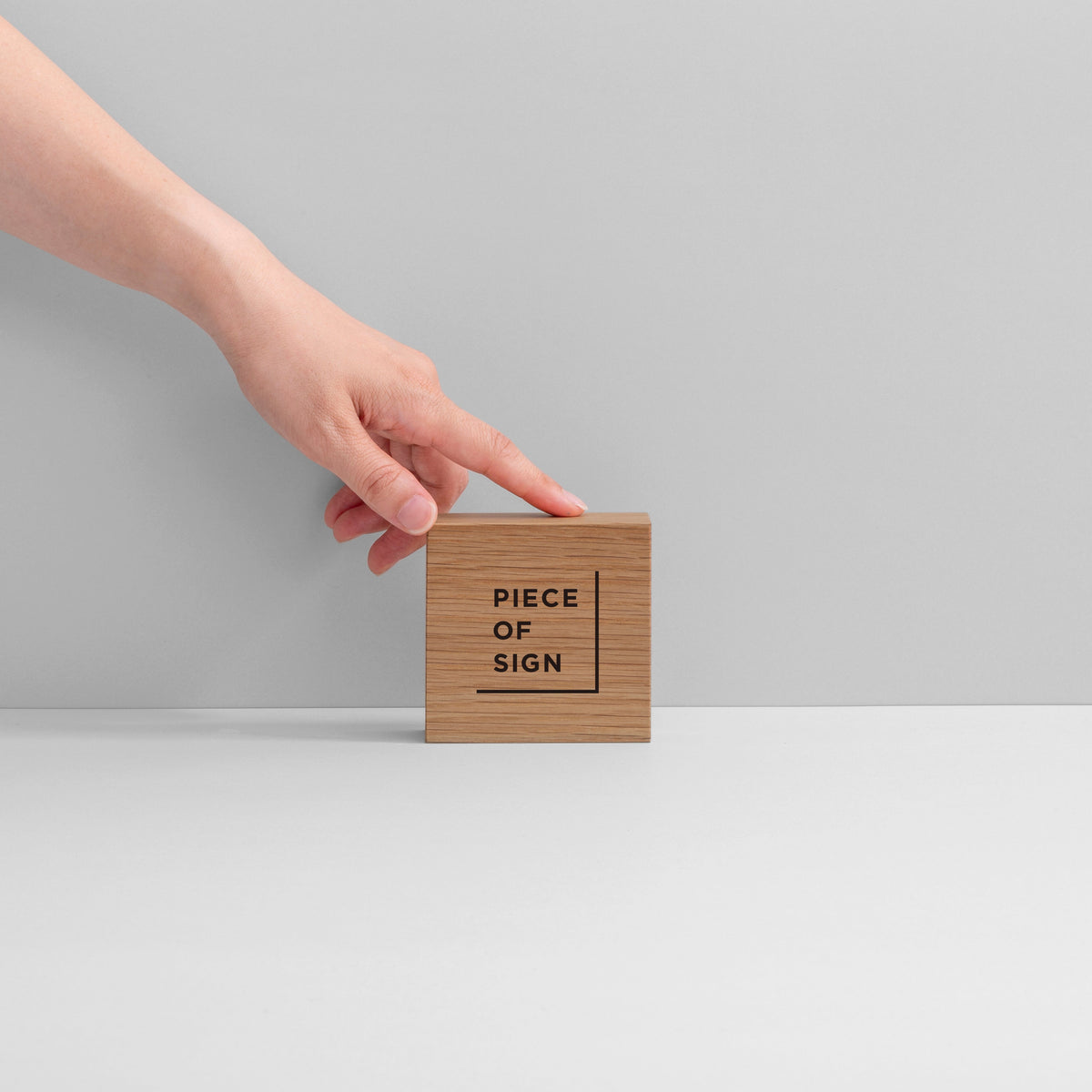 COUNTER / TABLETOP SIGN