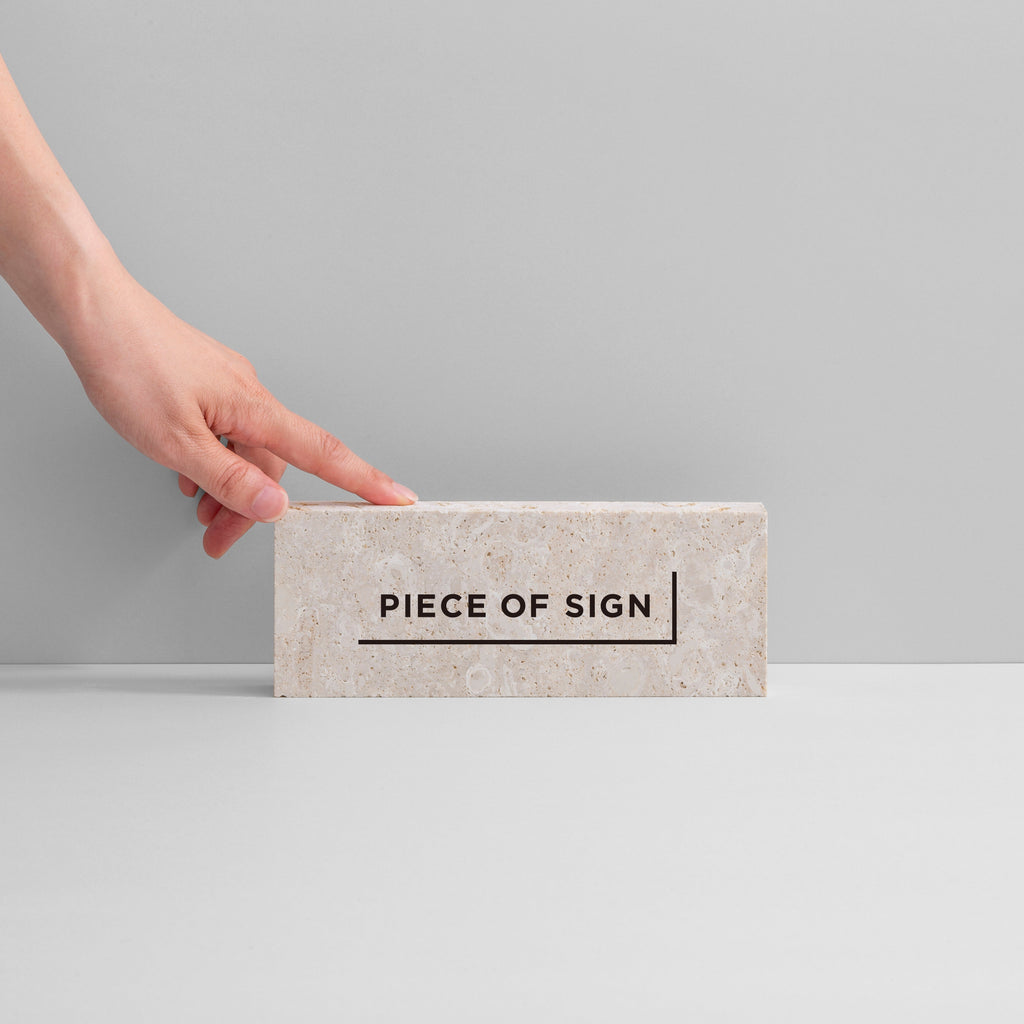 COUNTER / TABLETOP SIGN
