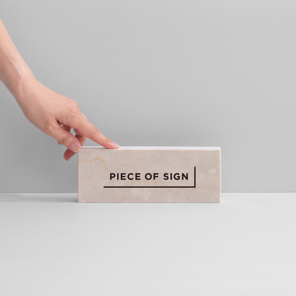 COUNTER / TABLETOP SIGN